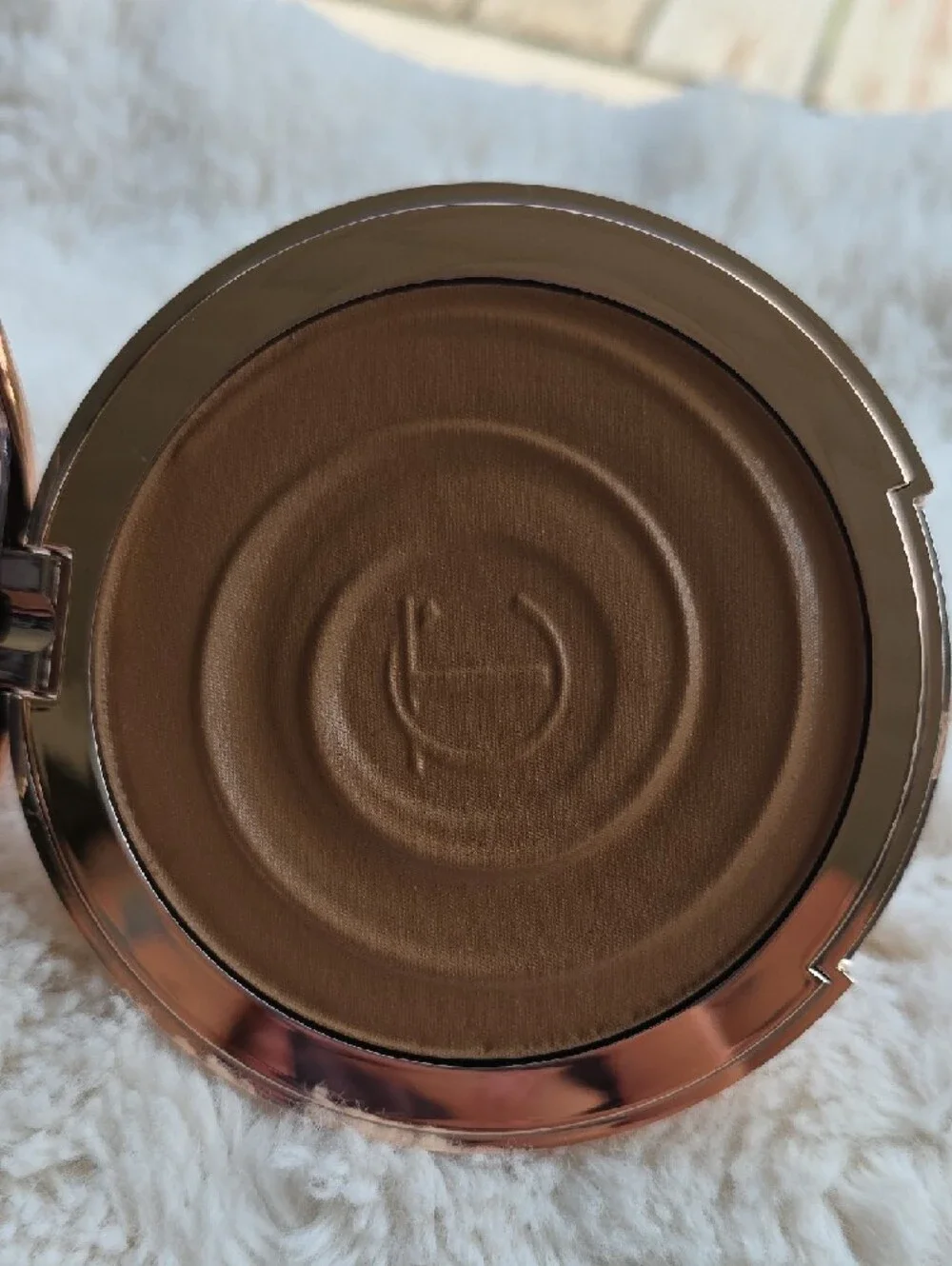 Charlotte Tilbury Beautiful Skin Sun-Kissed Glow Bronzer - Golden Brown